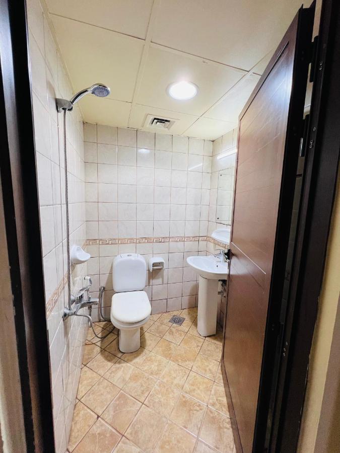 Comfort Tourist Place For Male دبي المظهر الخارجي الصورة
